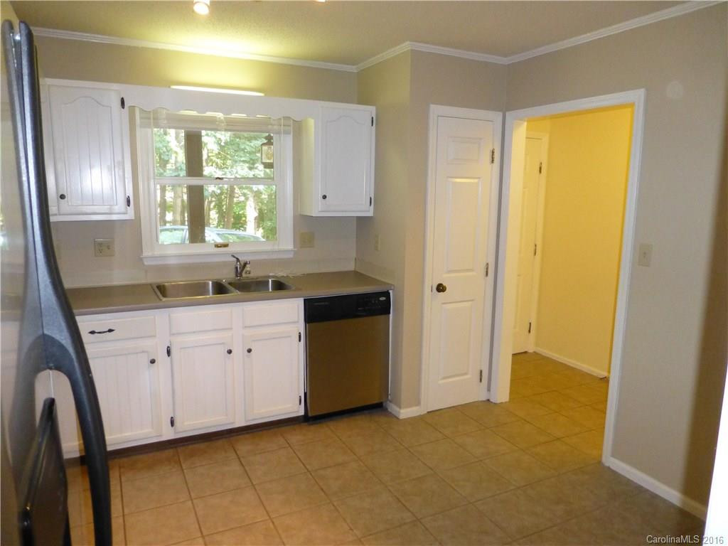 16 Pine Oak Circle #16 - Photo 5