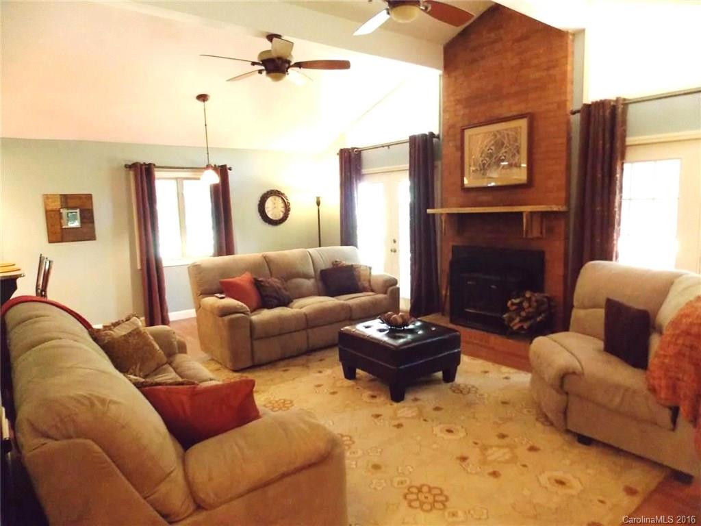 181 Sequoyah Lane - Photo 3