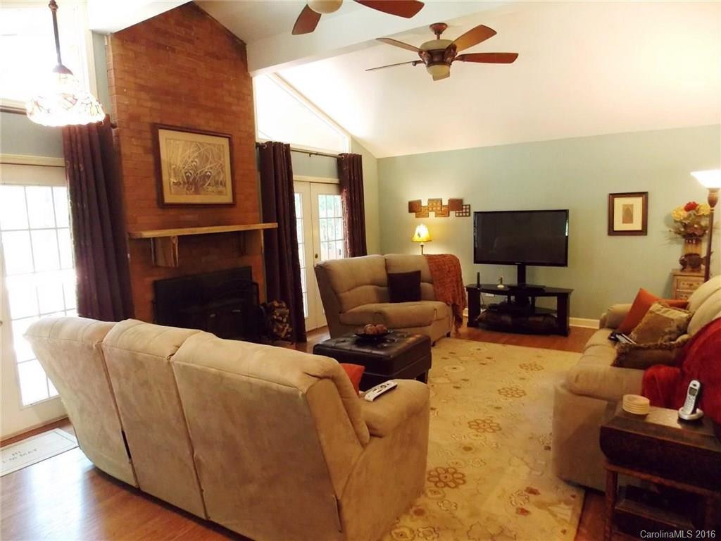 181 Sequoyah Lane - Photo 8