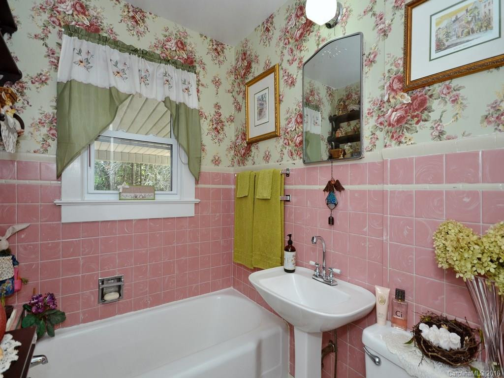 572 Oak Grove Road - Photo 13