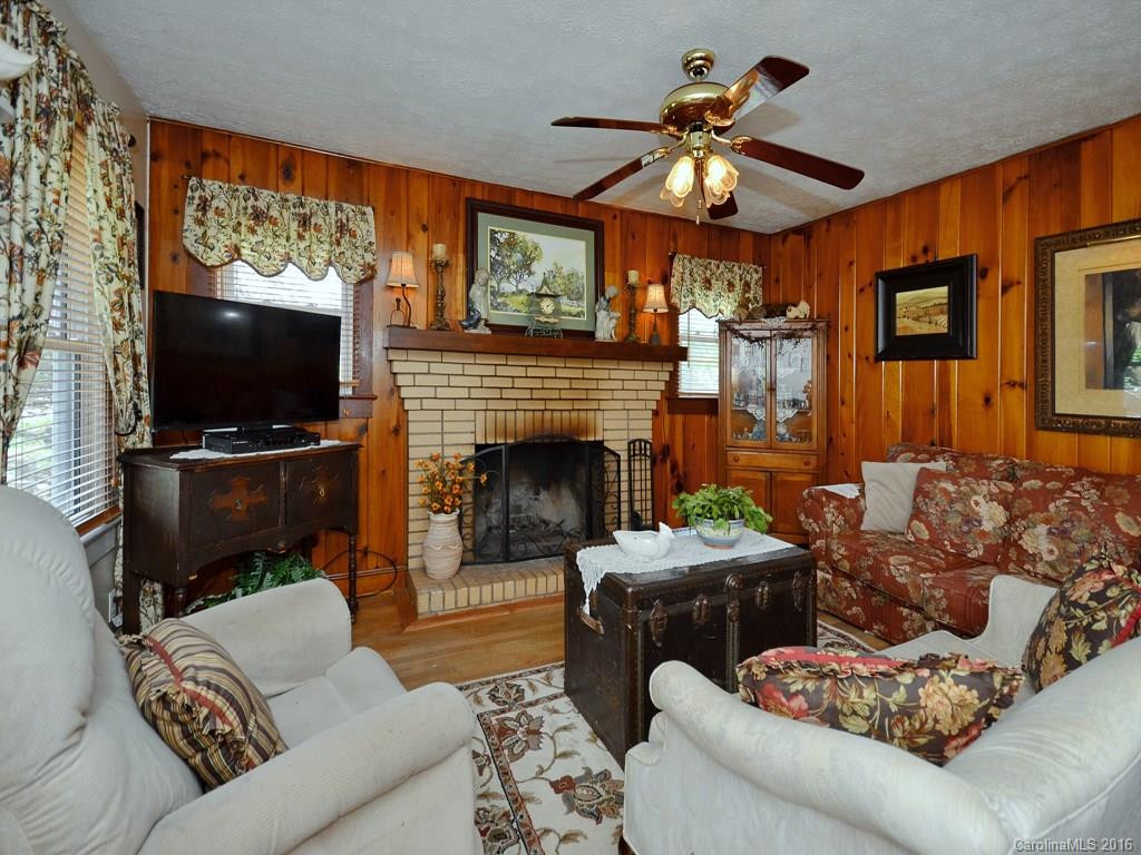 572 Oak Grove Road - Photo 6