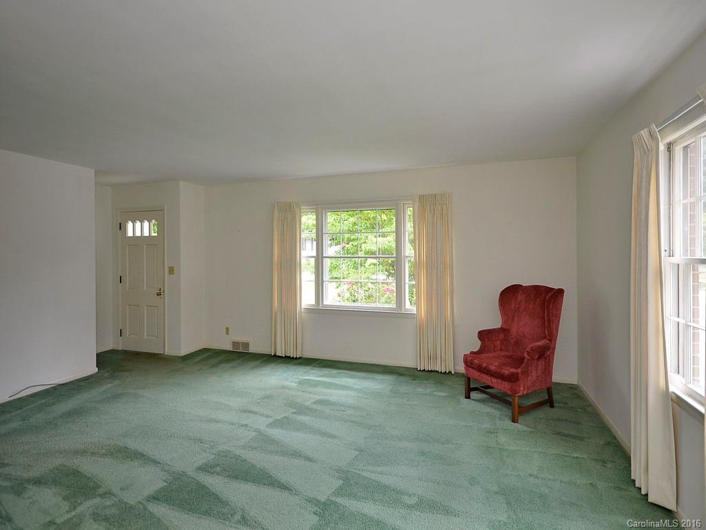 2511 Haywood Road - Photo 3