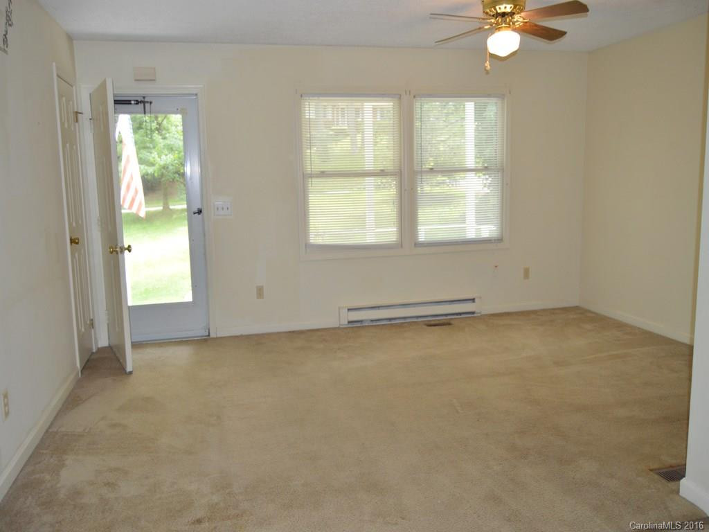 320 Comet Drive ##22 - Photo 2