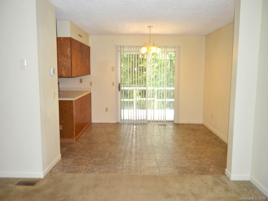 320 Comet Drive ##22 - Photo 4