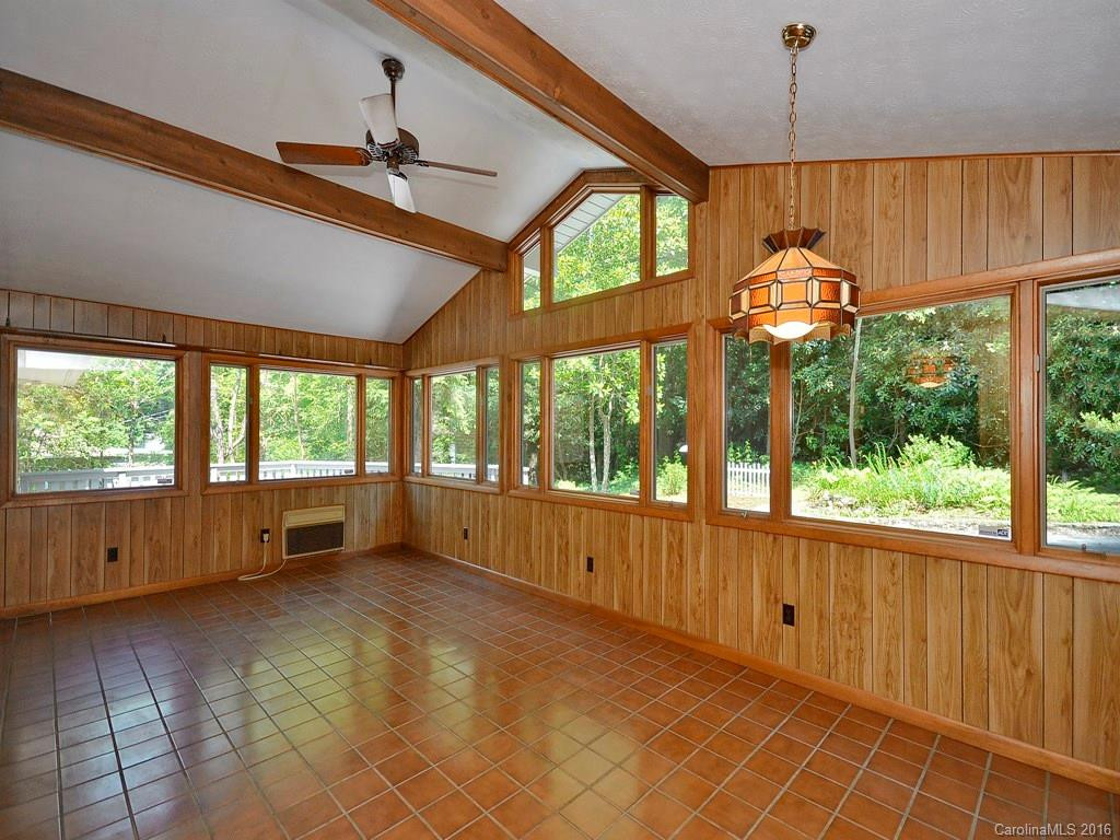 106 Brookdale Avenue - Photo 4