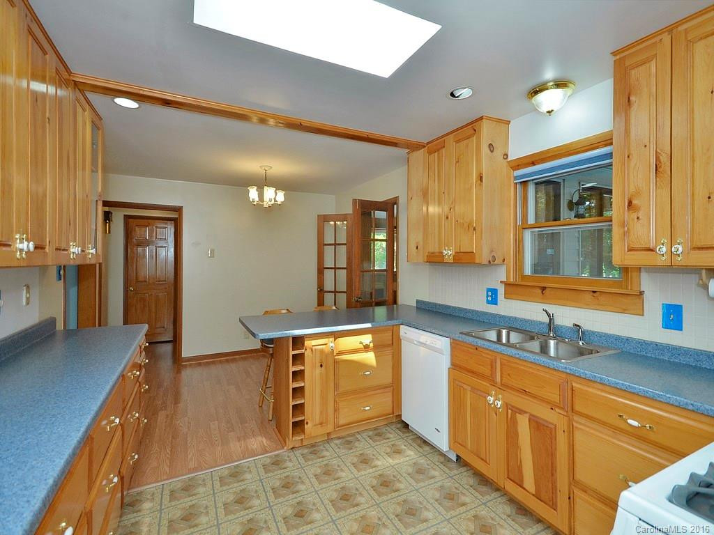 106 Brookdale Avenue - Photo 5