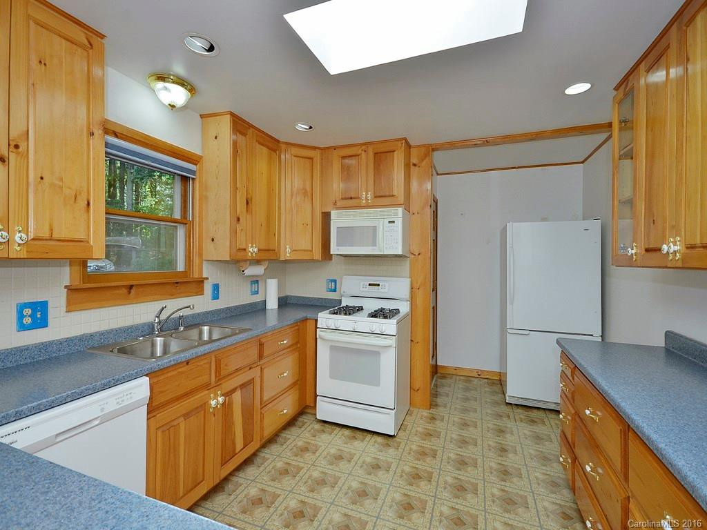 106 Brookdale Avenue - Photo 6