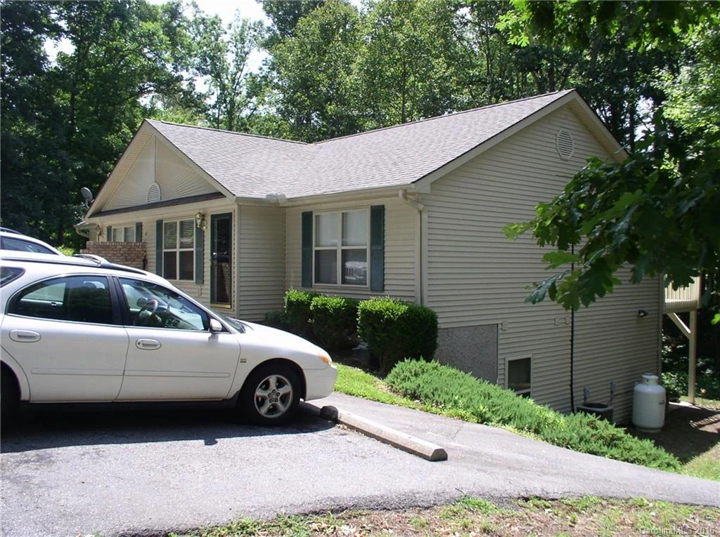42 B Queen Road #42 B