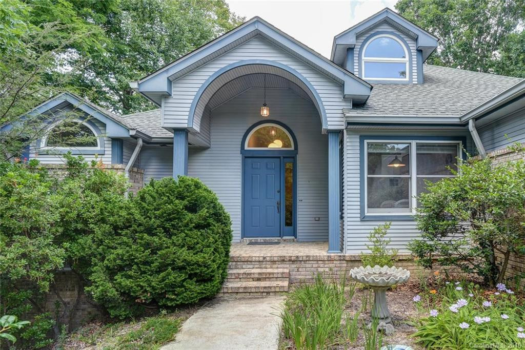202 Tallyho Lane