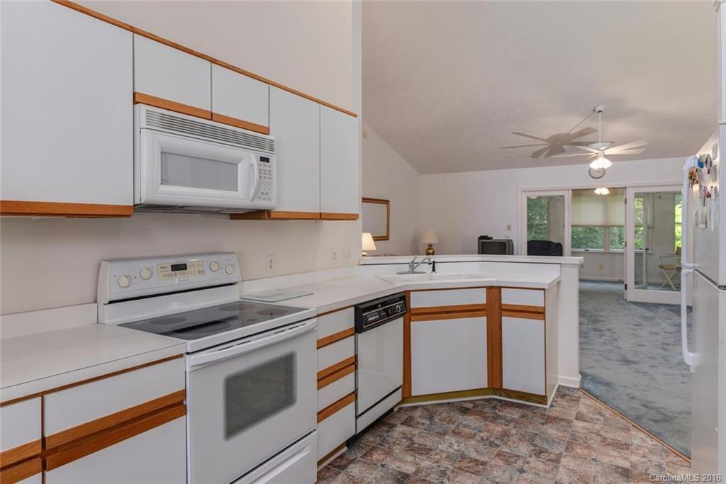 202 Tallyho Lane - Photo 11