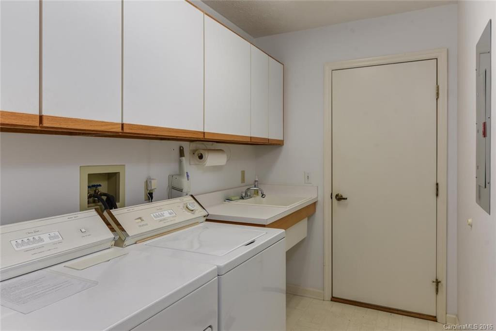 202 Tallyho Lane - Photo 12