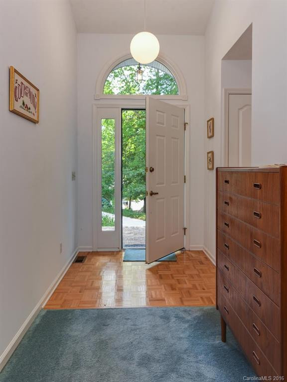 202 Tallyho Lane - Photo 3