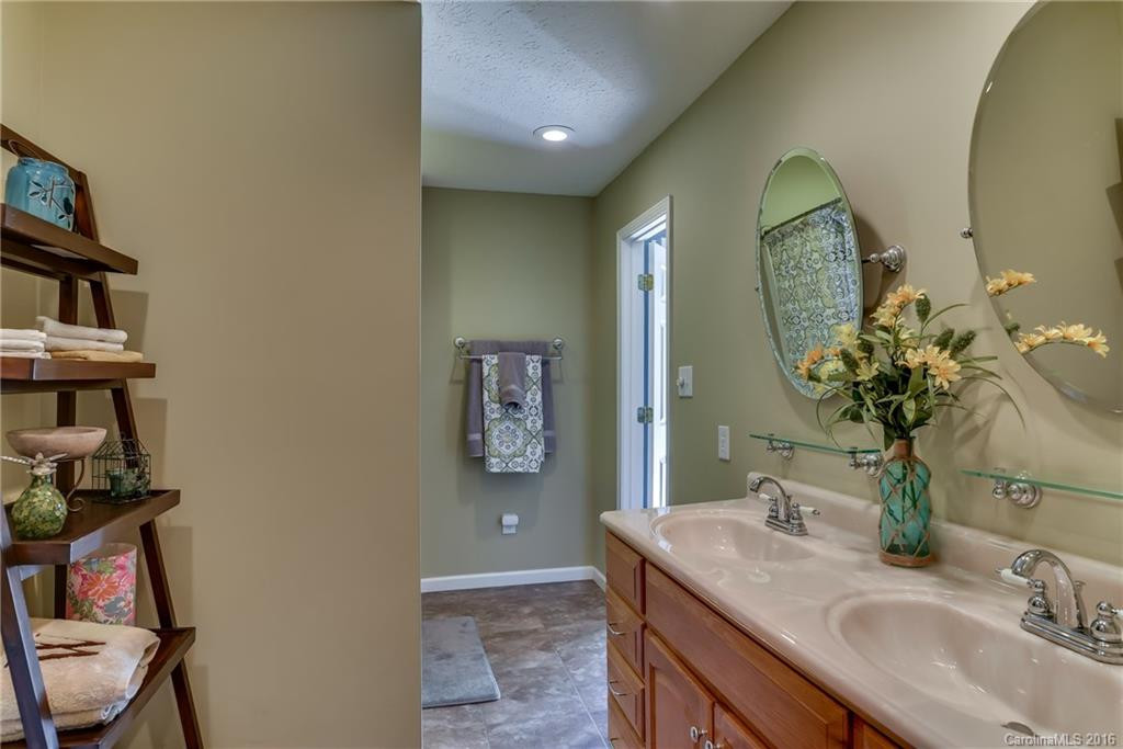 339 Aqua Drive - Photo 18