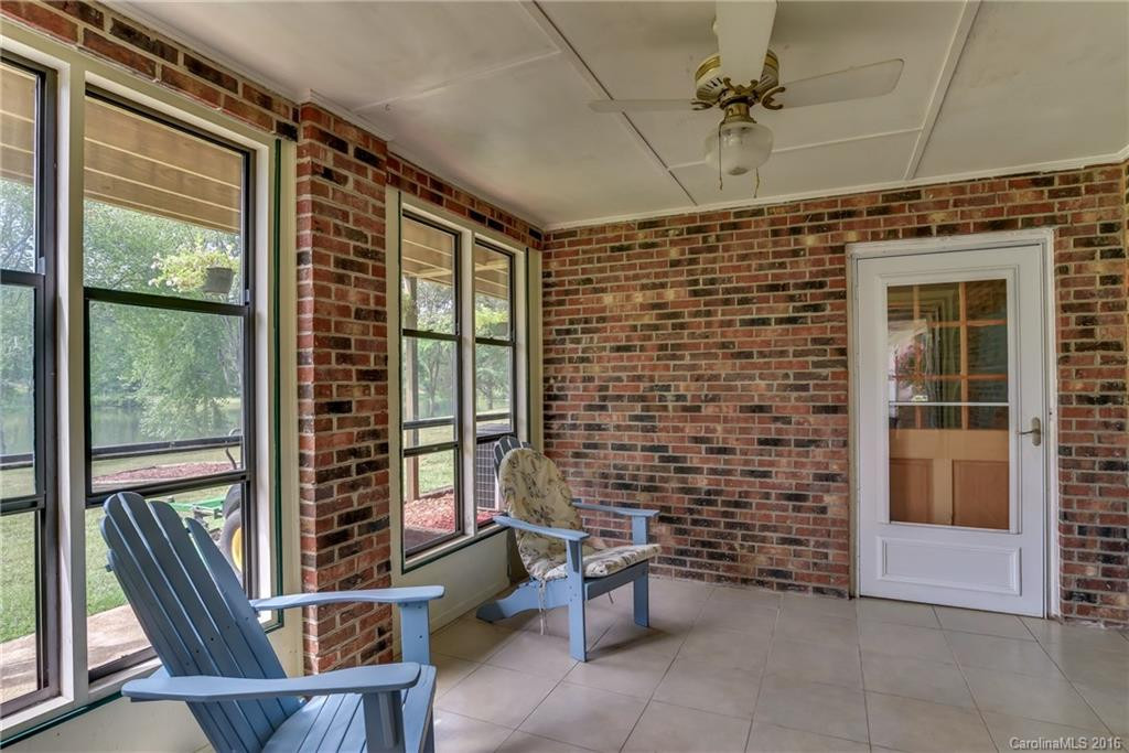 339 Aqua Drive - Photo 3