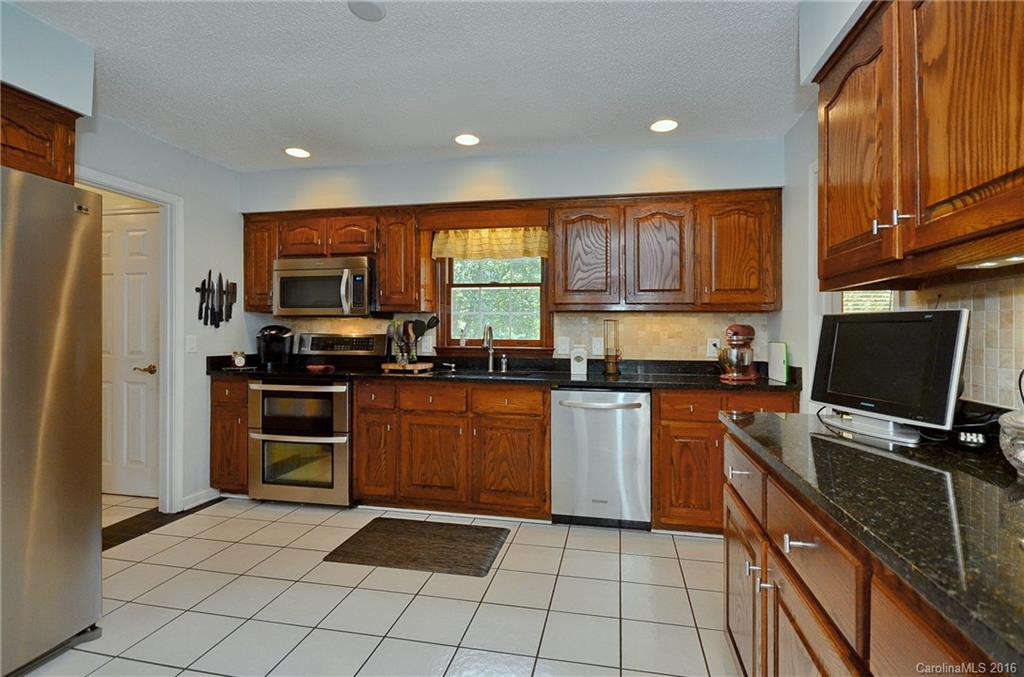153 Brookside Drive - Photo 11