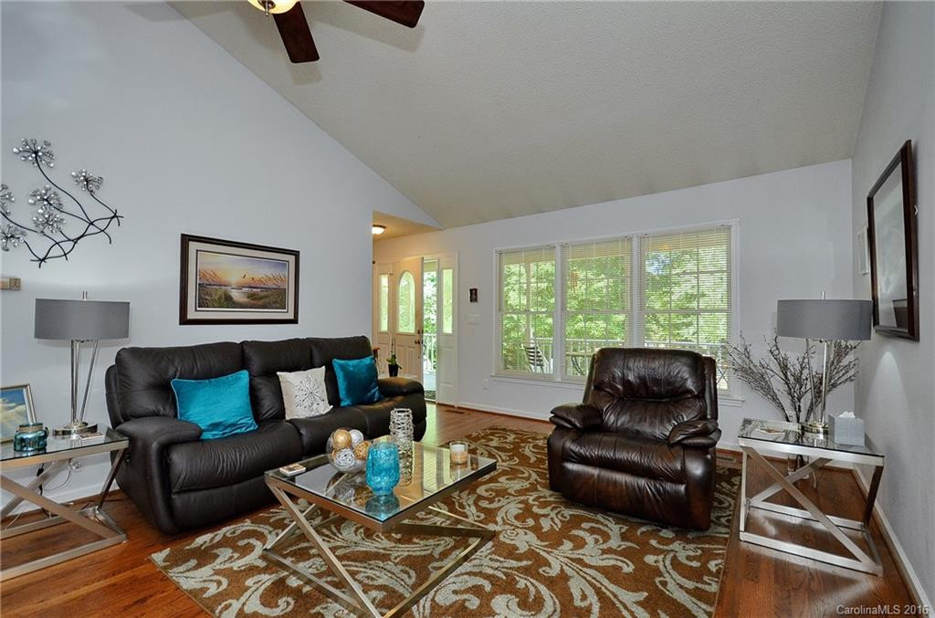 153 Brookside Drive - Photo 6