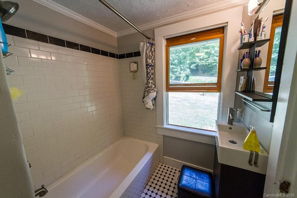 47 Marlowe Road - Photo 16