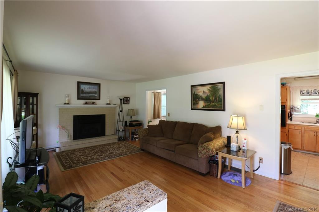 112 Brookdale Avenue - Photo 4