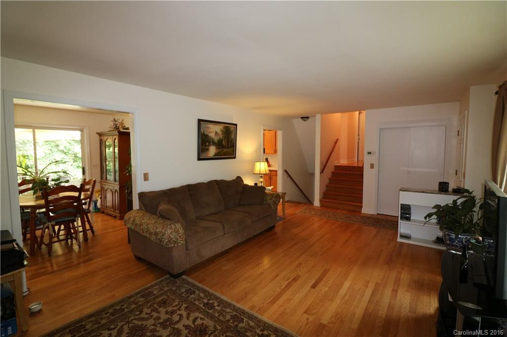 112 Brookdale Avenue - Photo 5