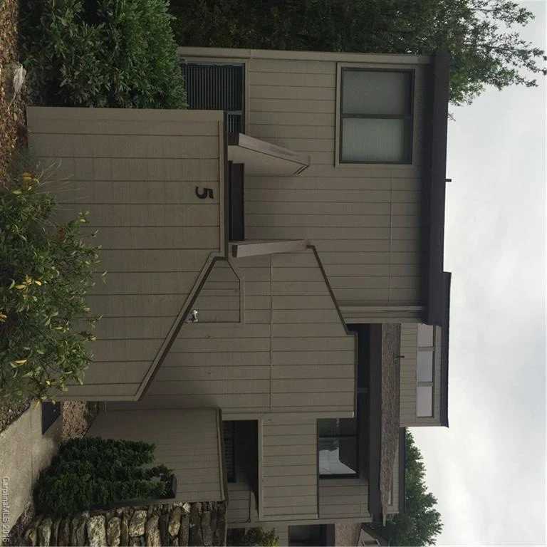 5 Lakemoor Lane #5
