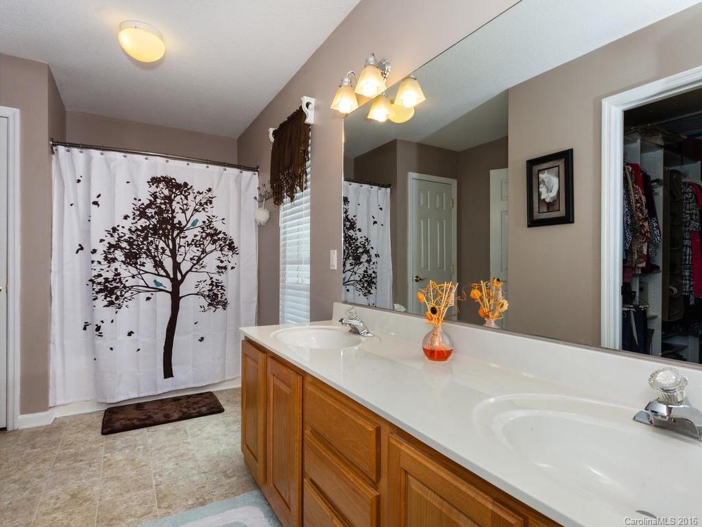 27 Worthington Lane - Photo 12