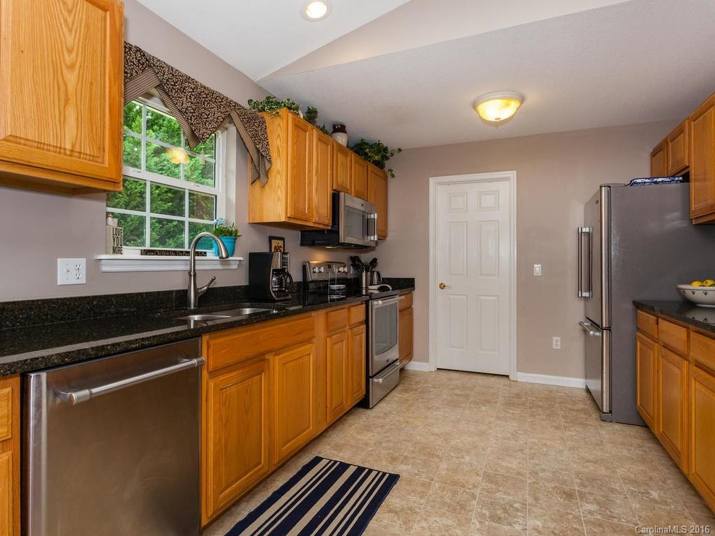 27 Worthington Lane - Photo 8