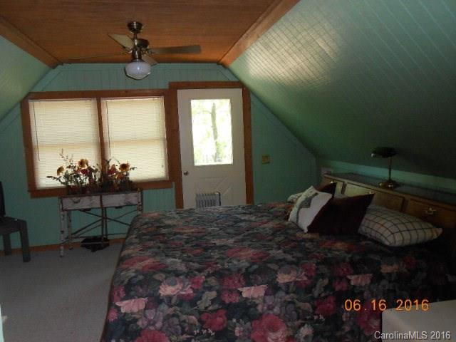 310 Oakwood Drive - Photo 14