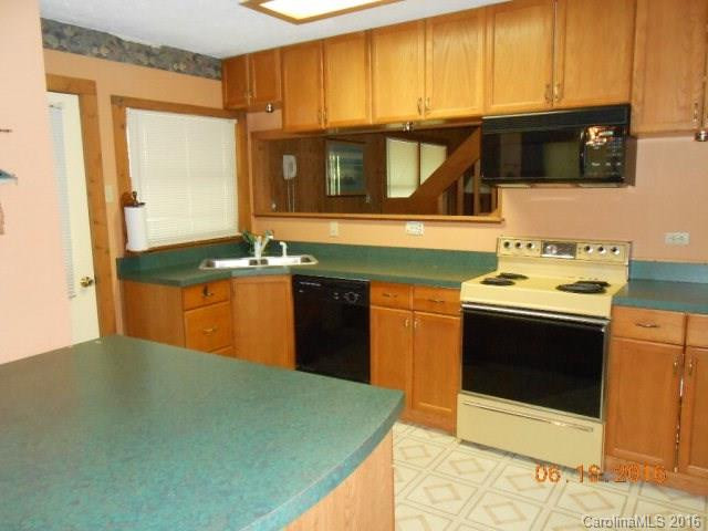 310 Oakwood Drive - Photo 5
