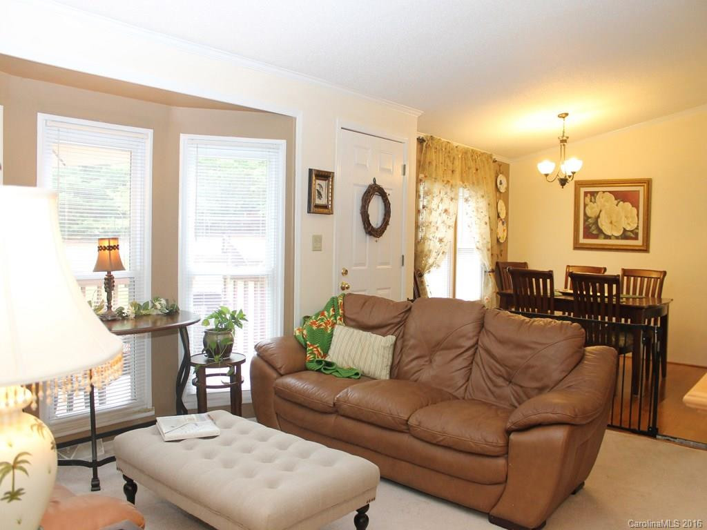 254 Laurelwood Lane #49 - Photo 4