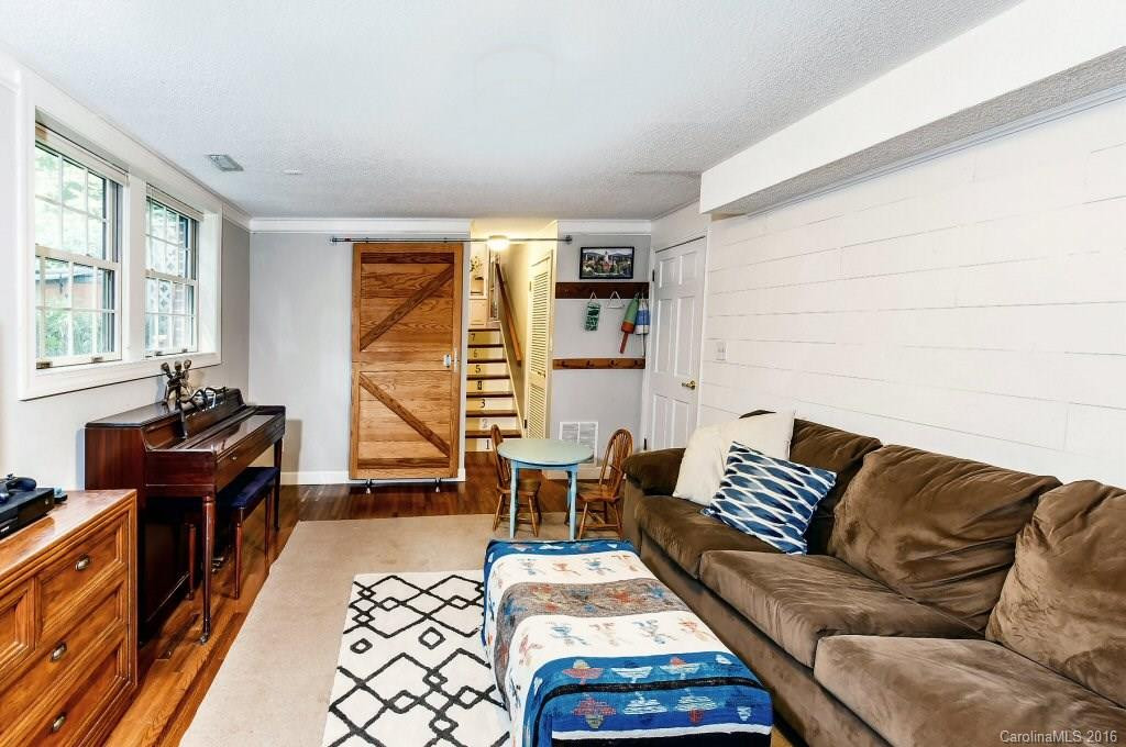 81 Millbrook Drive - Photo 18