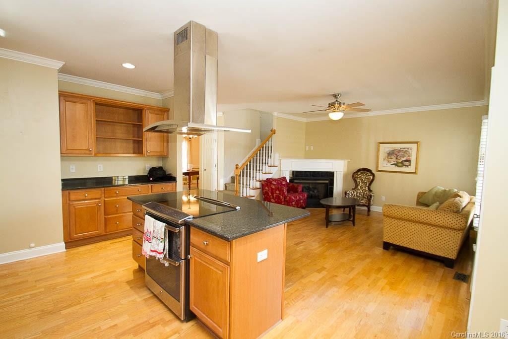 117 White Ash Drive - Photo 2