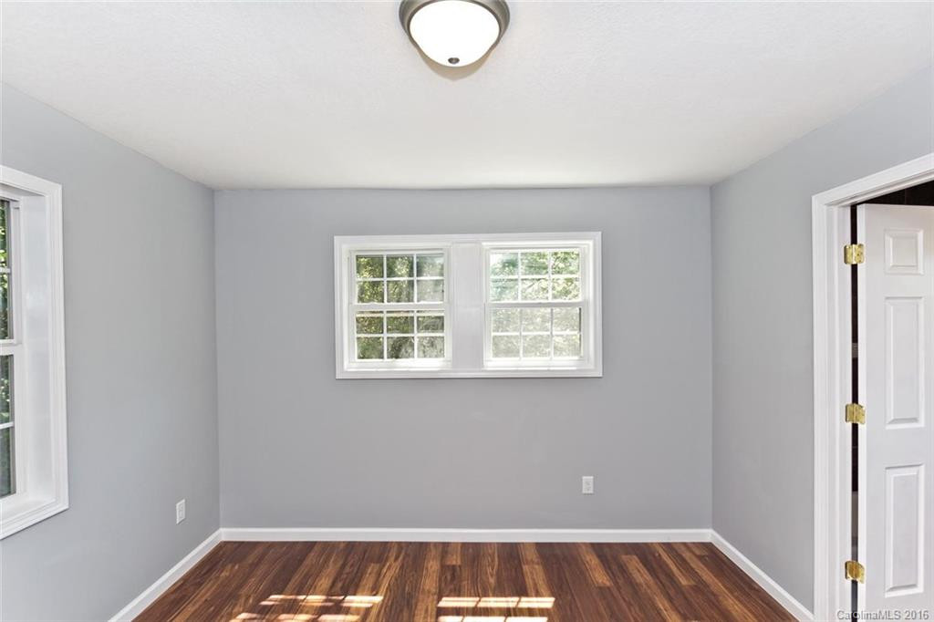 16 Holcombe Road - Photo 10