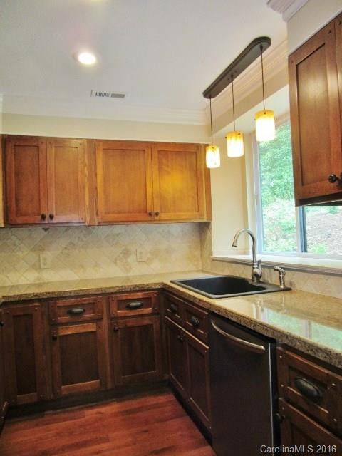 316 Crystal Springs Drive - Photo 7