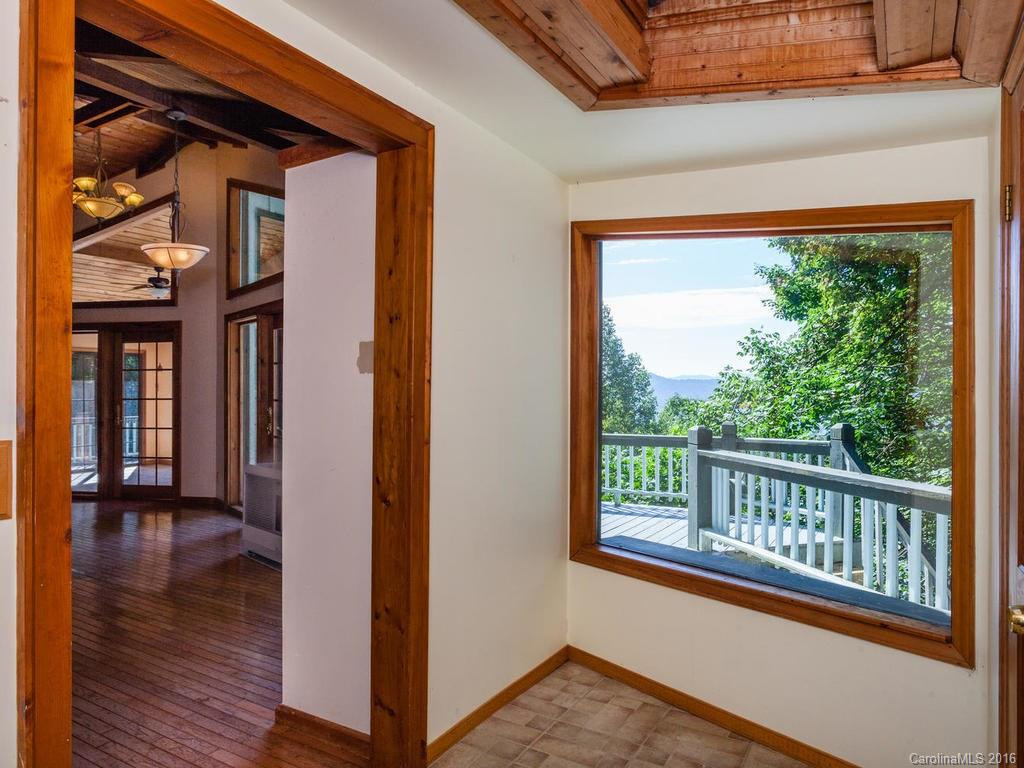 1410 Red Maple Drive - Photo 5