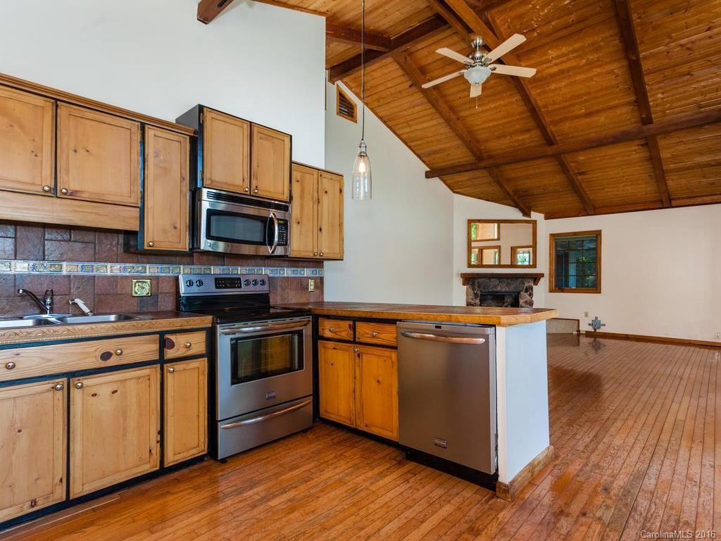 1410 Red Maple Drive - Photo 9