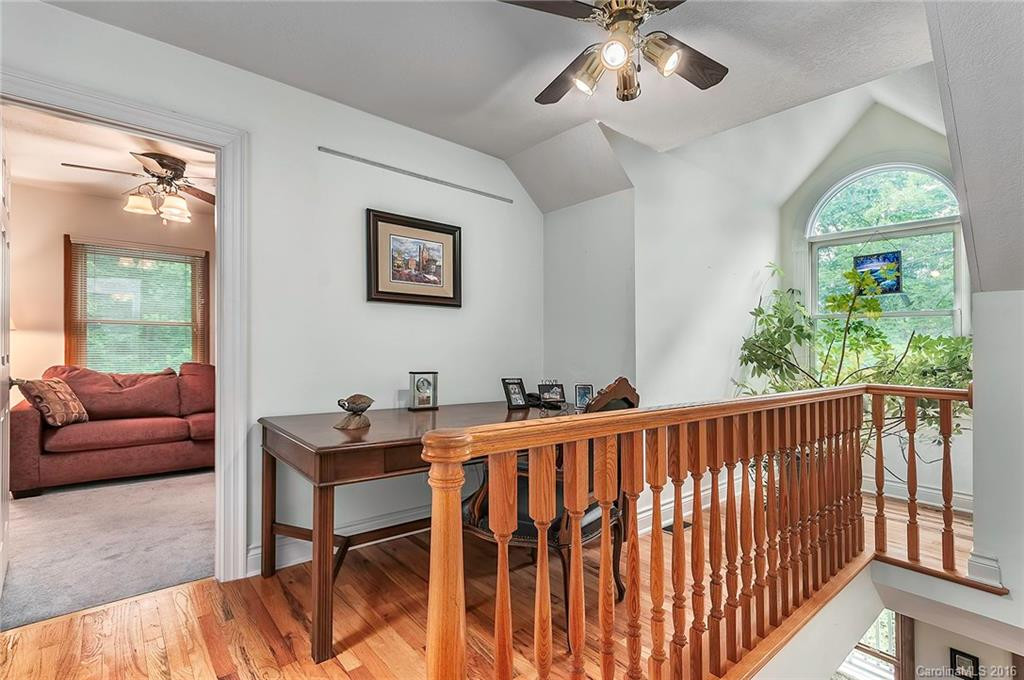 301 Mountain Laurel None - Photo 9