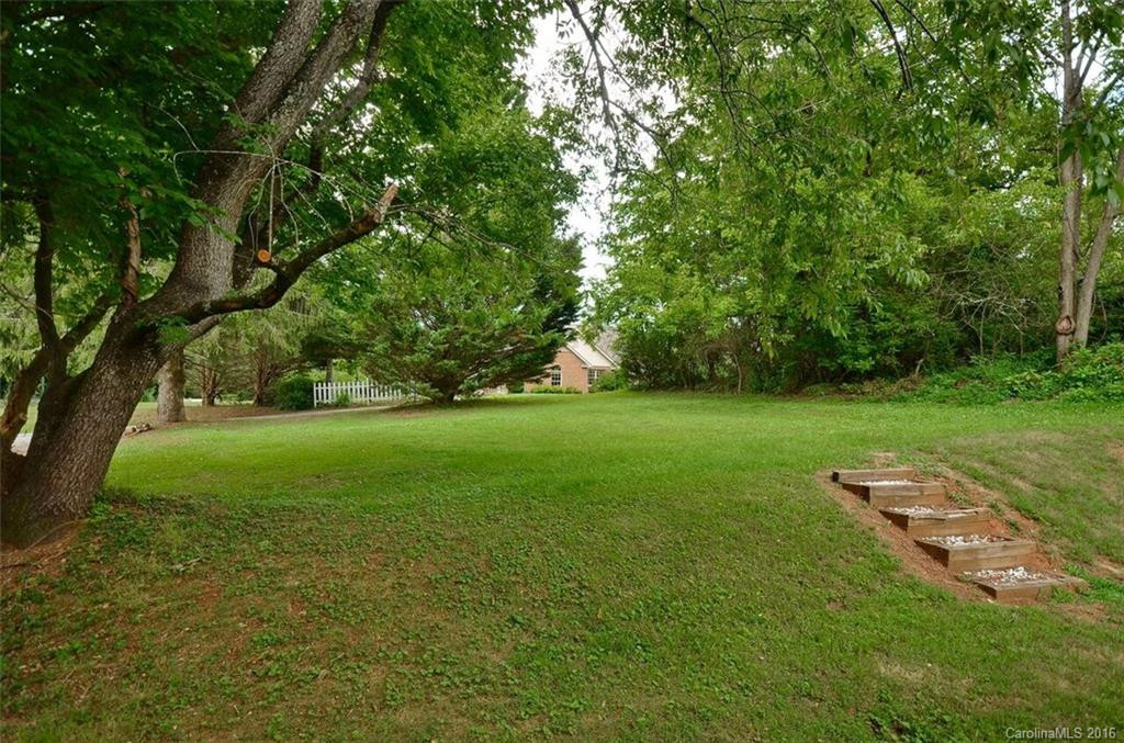 483 Country Club Road - Photo 14
