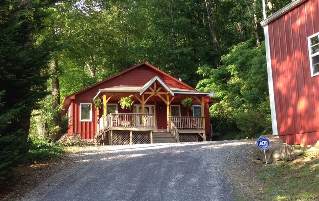 628 Jonathan Creek Road