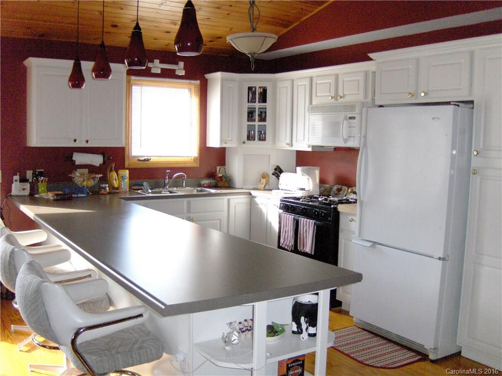 628 Jonathan Creek Road - Photo 3