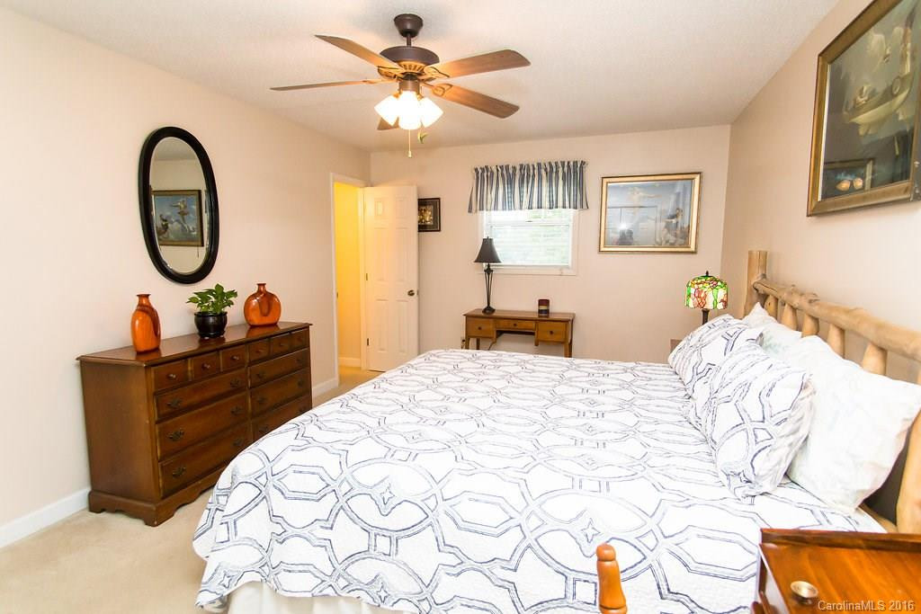 410-F Oak Street - Photo 3