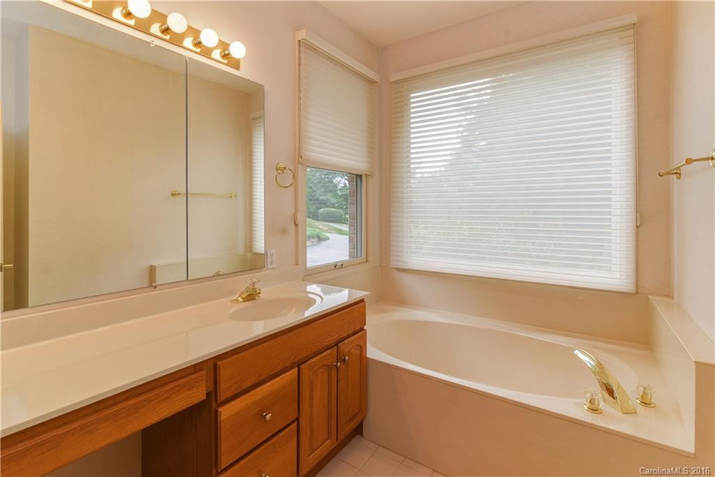 103 Bellshire Drive - Photo 17