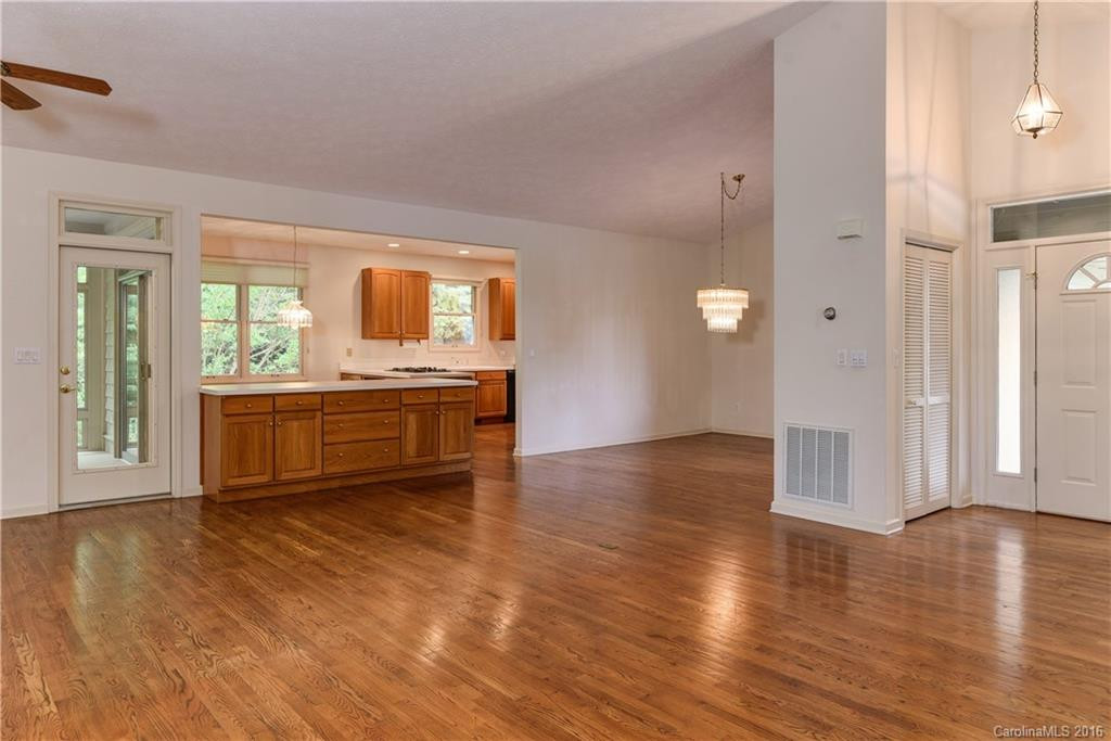 103 Bellshire Drive - Photo 4