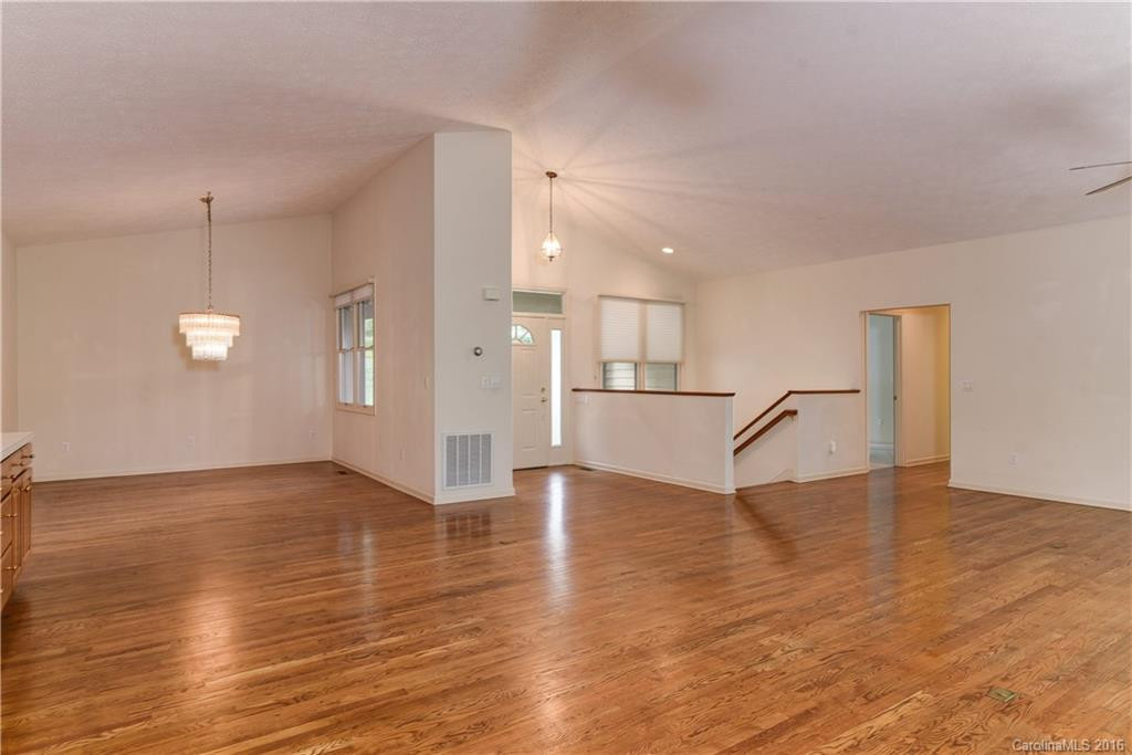 103 Bellshire Drive - Photo 7