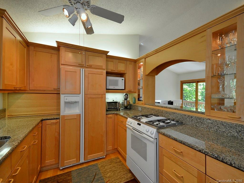 13 Breezeway Drive - Photo 6