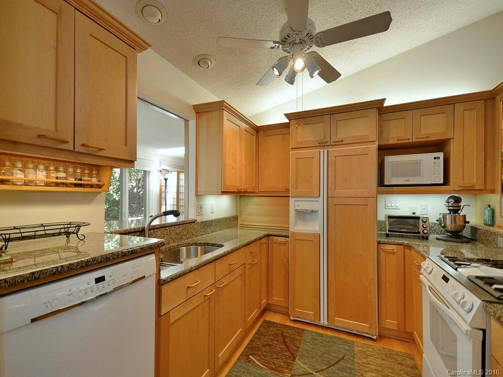 13 Breezeway Drive - Photo 7