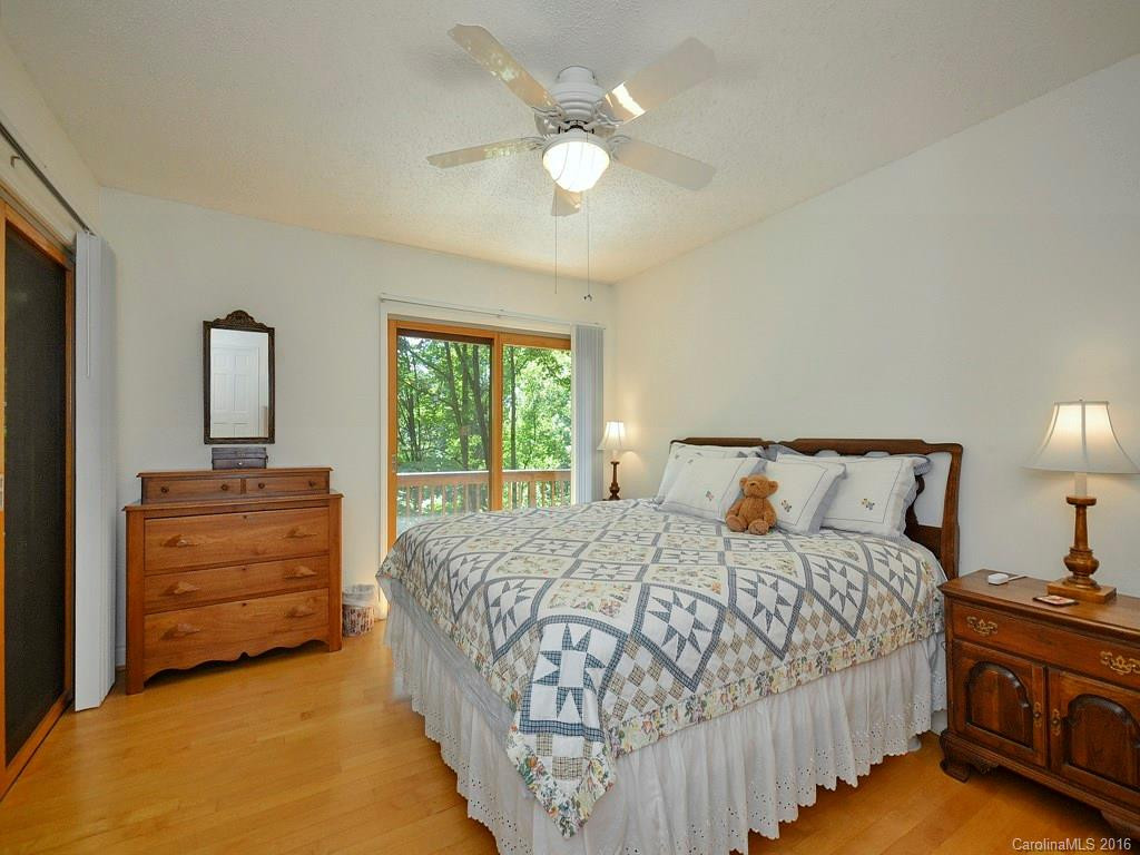 13 Breezeway Drive - Photo 10