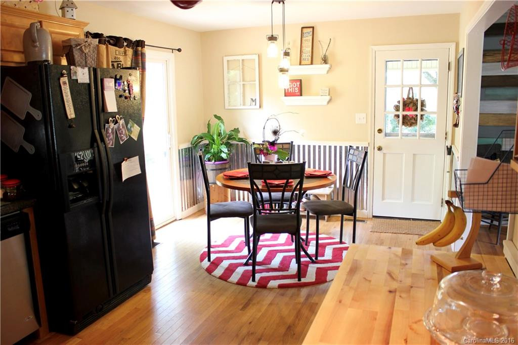 9232 Boylston Highway - Photo 7