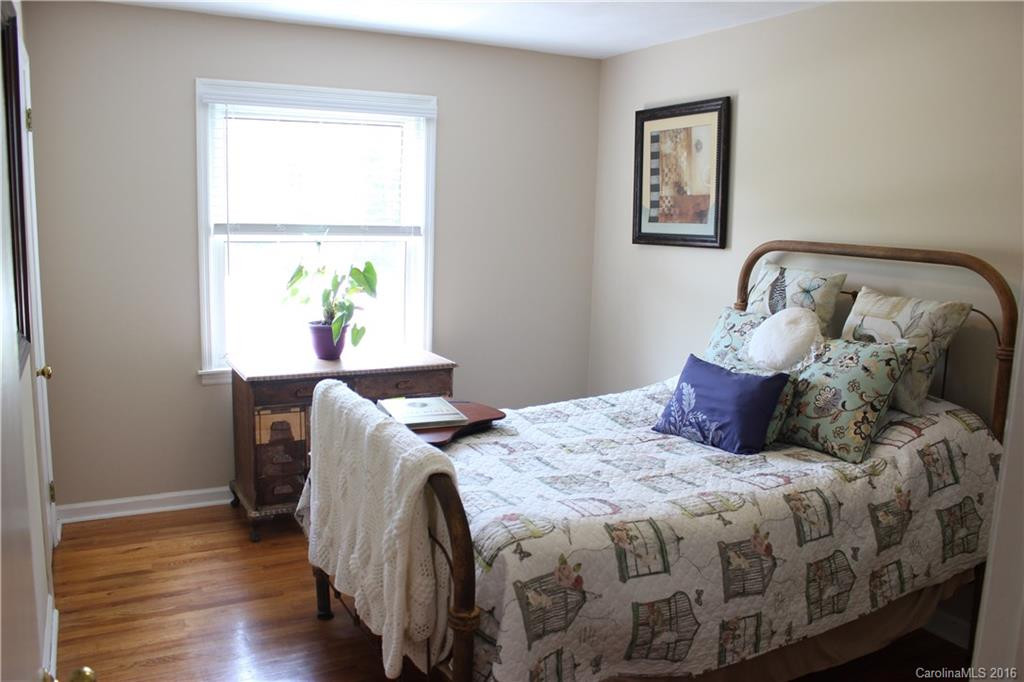 9232 Boylston Highway - Photo 9