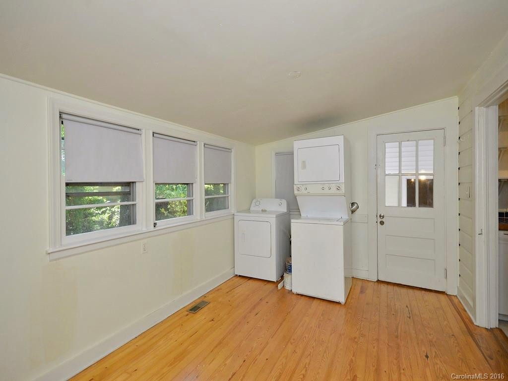 1520 Orleans Avenue - Photo 10