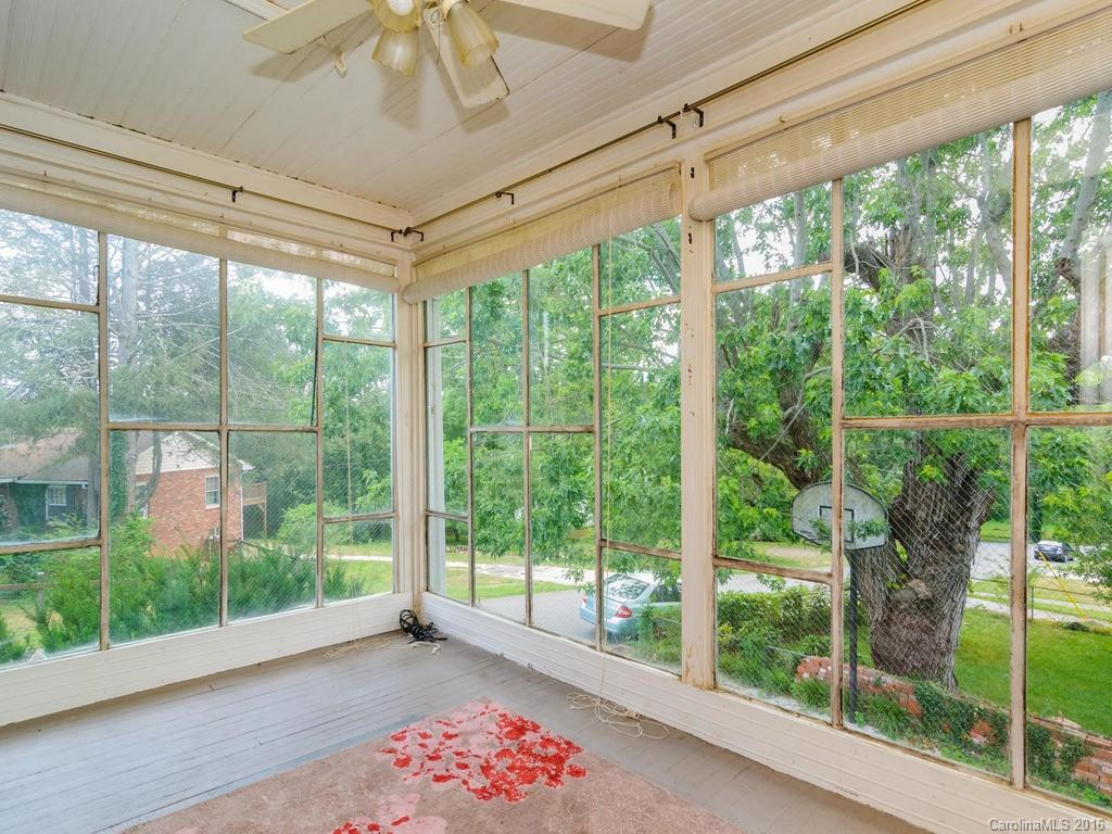 153 Clinton Avenue - Photo 12
